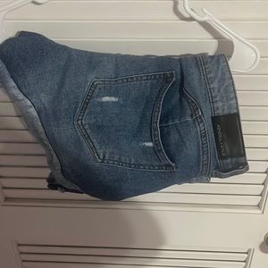 Kendall and Kylie Jean short